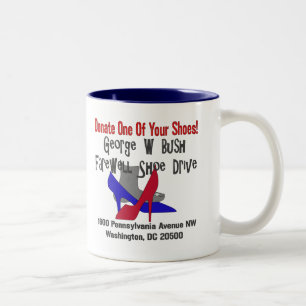 Tasse 2 Couleurs Commande d'adieu de chaussure de George W Bush