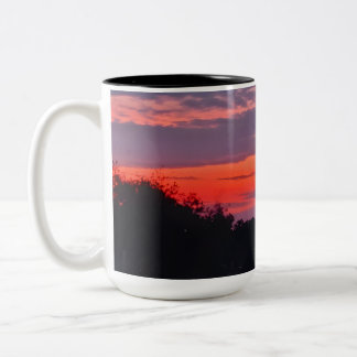 Tasse 2 Couleurs Crimson Dusk Embrassez la beauté enflammée du couc