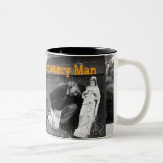 Tasse 2 Couleurs Daryl Darko - homme de cimetière