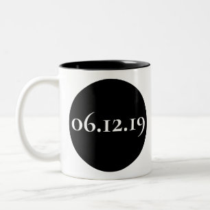 Tasse 2 Couleurs Date spéciale personnalisée noir et blanc