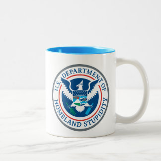 Tasse 2 Couleurs Département de stupidité de patrie