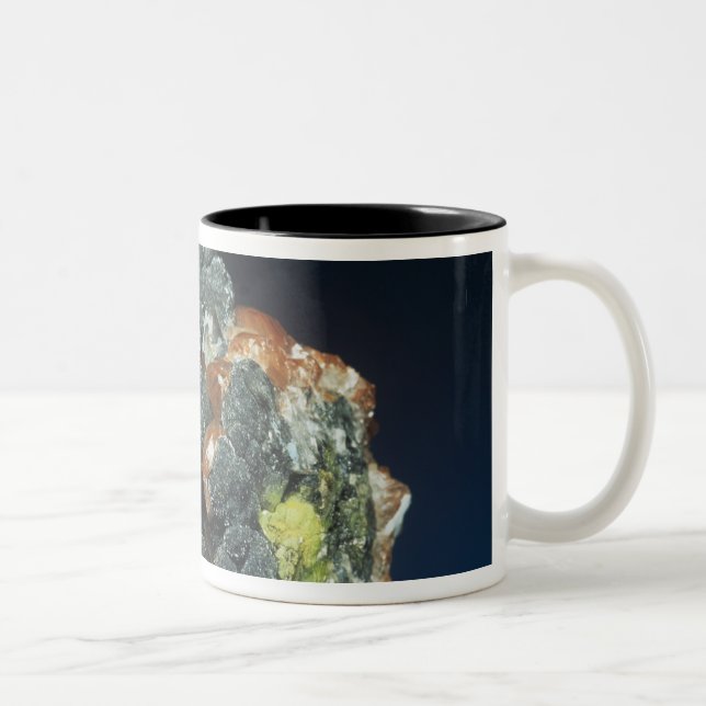 Tasse 2 Couleurs Descloizite sur la calcite (Droit)