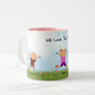 Tasse 2 Couleurs Deux garçons une fille attrape la boue de la fêt