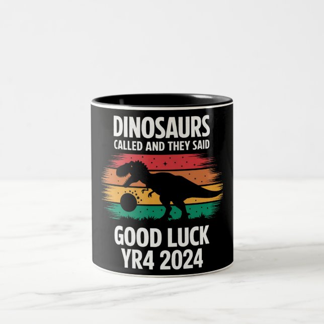 Tasse 2 Couleurs Dinosaures Appelé Funny Asteroid 2024 YR4 (Centre)