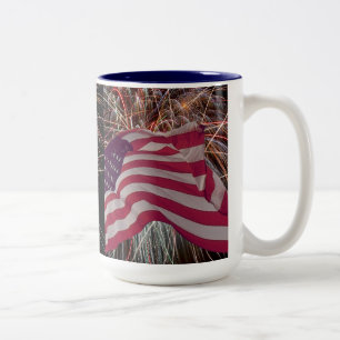 Tasse 2 Couleurs Drapeau américain et feux d'artifice