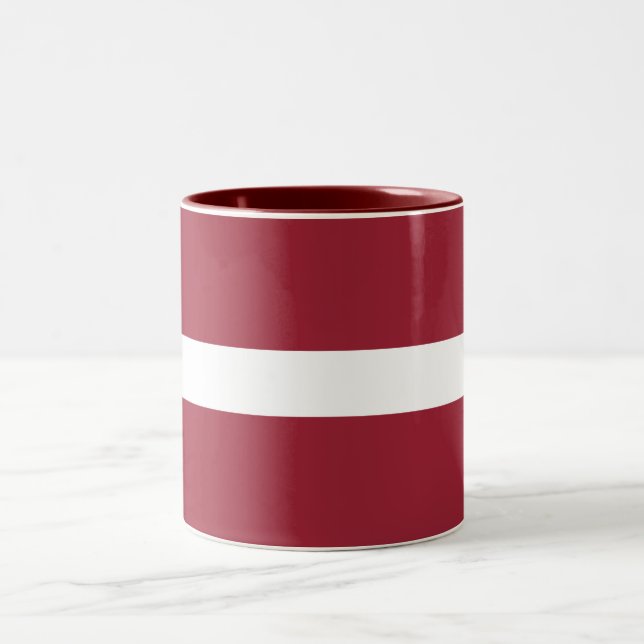 Tasse 2 Couleurs Drapeau de la Lettonie (Centre)