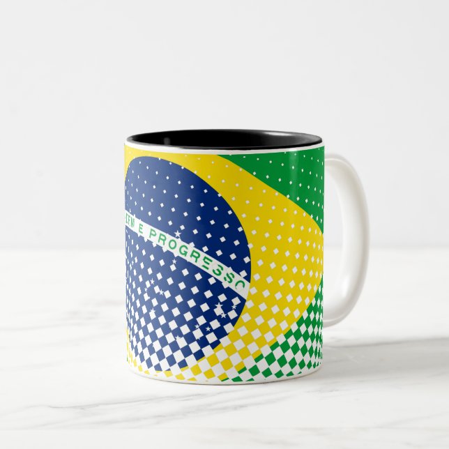 Tasse 2 Couleurs Drapeau Du Brésil Avec Effet Halftone (Devant droit)