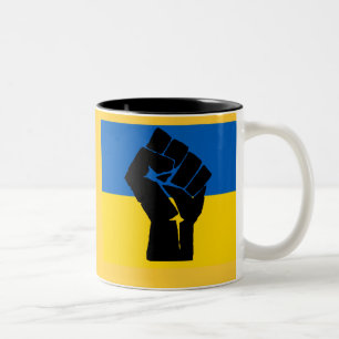 Tasse 2 Couleurs Drapeau ukrainien avec le poing noir