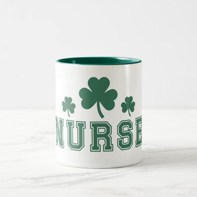 Tasse 2 Couleurs Écharpe de la Saint-Patrick pour infirmière trèfle (Centre)