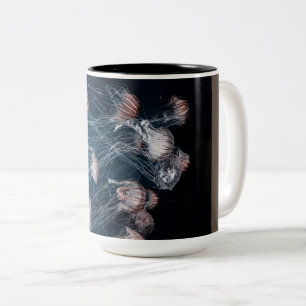 Tasse 2 Couleurs "Enigmatic Drifters : Exploring the World of Jelly