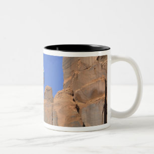 Tasse 2 Couleurs États-Unis, Utah, Monument Valley. Une montgolfièr