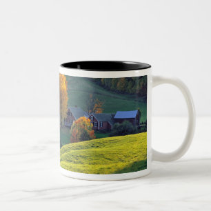 Tasse 2 Couleurs États-Unis, Vermont, Jenne Farm. Collines vertes o