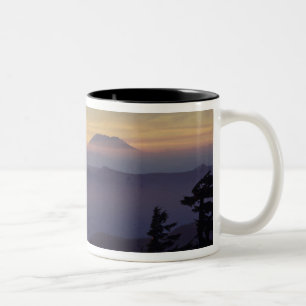 Tasse 2 Couleurs États-Unis, Washington. Mont St. Helens vu à trave