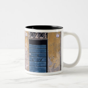 Tasse 2 Couleurs Europe, Italie, Lucques. Ces vieilles portes ajout