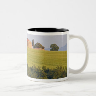 Tasse 2 Couleurs Europe ; Italie ; Toscane, chapelle sur la colline