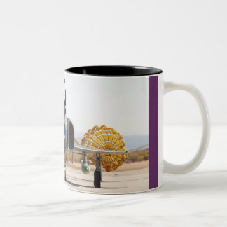 Tasse 2 Couleurs Fantôme F-4 avec le parachute- frein
