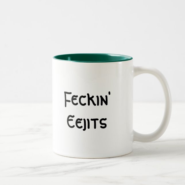 Tasse 2 Couleurs Feckin Eejits (Droit)