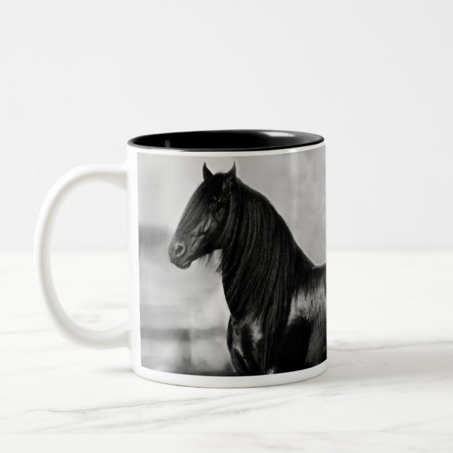 Tasse 2 Couleurs Fière Friesienne cheval d'étalon noir (Gauche)