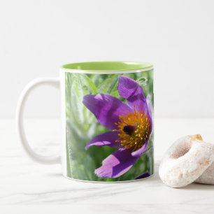 Tasse 2 Couleurs Fleur Pasque violet personnalisée