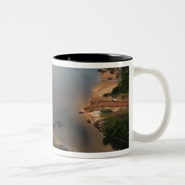 Tasse 2 Couleurs Fleuve Essequibo, plus long fleuve de Guyane, et 2 (Droit)