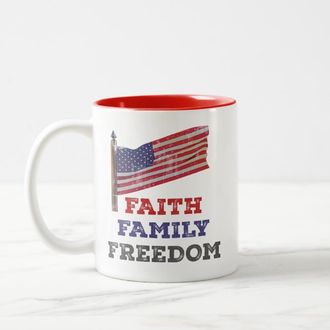 Tasse 2 Couleurs Foi Famille Liberté (Gauche)