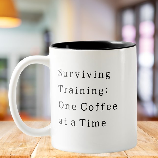 Tasse 2 Couleurs Formation de survie, citation drôle d'étudiant (Créateur téléchargé)