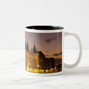 Tasse 2 Couleurs France, Paris, Conciergerie et rivière Seine au
