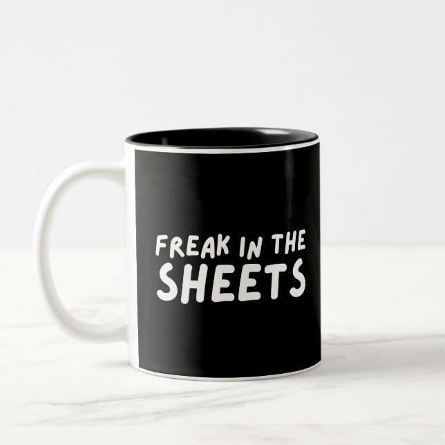 Tasse 2 Couleurs Freak dans les draps (Gauche)