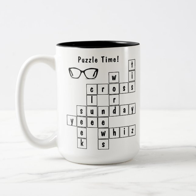 Tasse 2 Couleurs Fun Crossword Puzzle noir et blanc (Gauche)