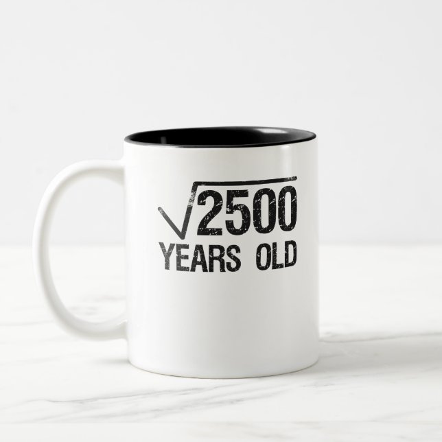Tasse 2 Couleurs Funny Math Problem Carré Racine de 2500 Equal 50e (Gauche)