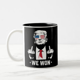 Tasse 2 Couleurs Gagnant Trump Nous avons gagné Jour d'inauguration