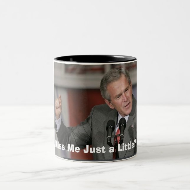 Tasse 2 Couleurs George Bush/Mlle Me Un Peu ? (Centre)