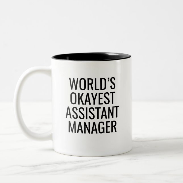 Tasse 2 Couleurs Gestionnaire de l'assistant World's Okayest (Gauche)