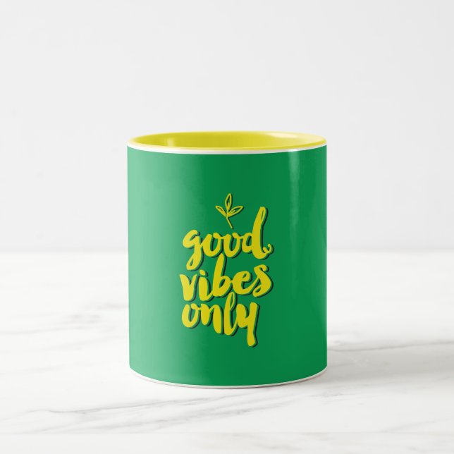 Tasse 2 Couleurs Good Vibes Uniquement Design typographique Jaune V (Centre)