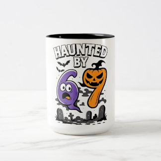 Tasse 2 Couleurs Haunted by 67 - Scary Ghost et Citrouille Hallowee