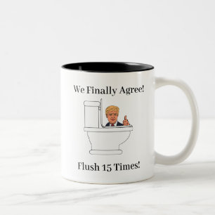 Tasse 2 Couleurs humour de chasse d'eau anti-Trump