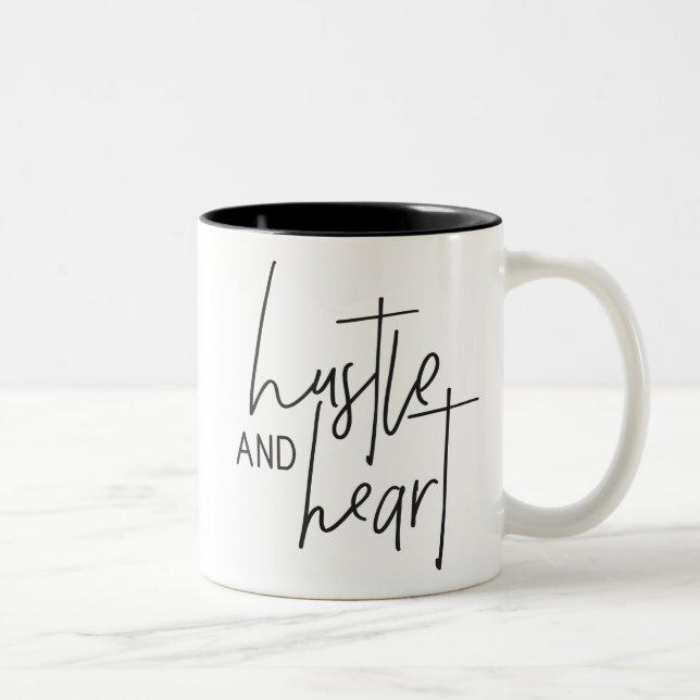 Tasse 2 Couleurs HUSTLE AND HEART moderne chic main lettré noir (Droit)