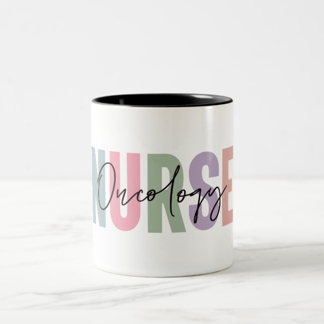 Tasse 2 Couleurs Infirmière en oncologie (Centre)
