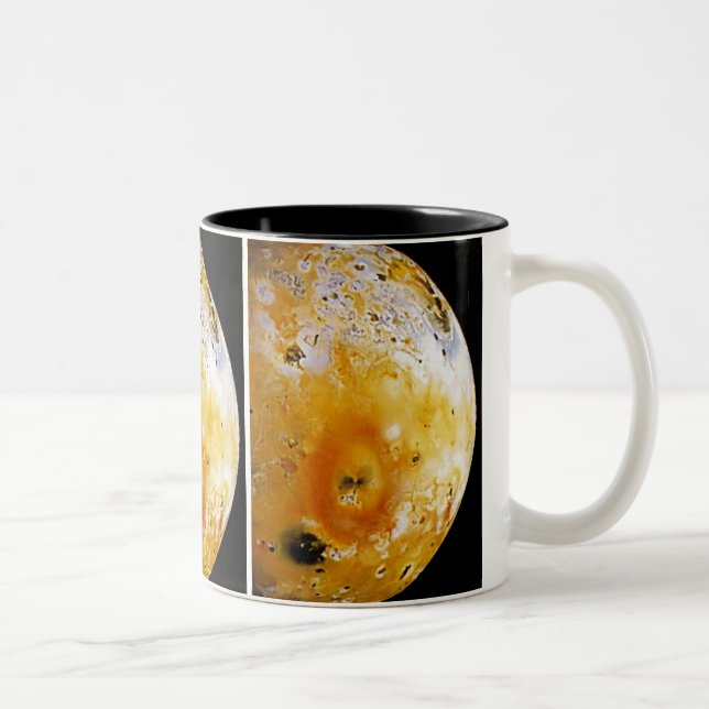 Tasse 2 Couleurs Io de la lune de Jupiter (Droit)