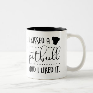 Tasse 2 Couleurs J'ai embrassé un Pitbull