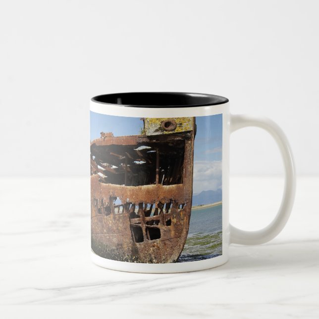 Tasse 2 Couleurs Janie Seddon Shipwreck, Motueka, Nelson (Droit)