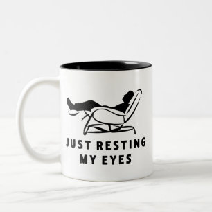 Tasse 2 Couleurs Je me repose juste les yeux, drôle de blague sarca