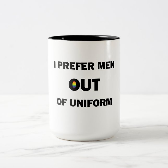 Tasse 2 Couleurs Je Préfère Les Hommes Hors Uniforme (Centre)
