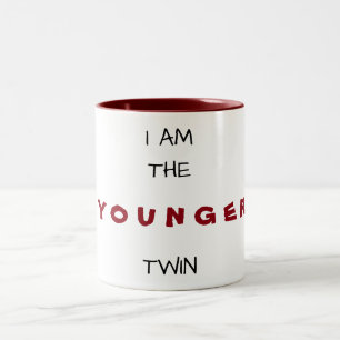 TASSE 2 COULEURS JE SUIS ***PLUS JEUNE*** VINGT "MUG"