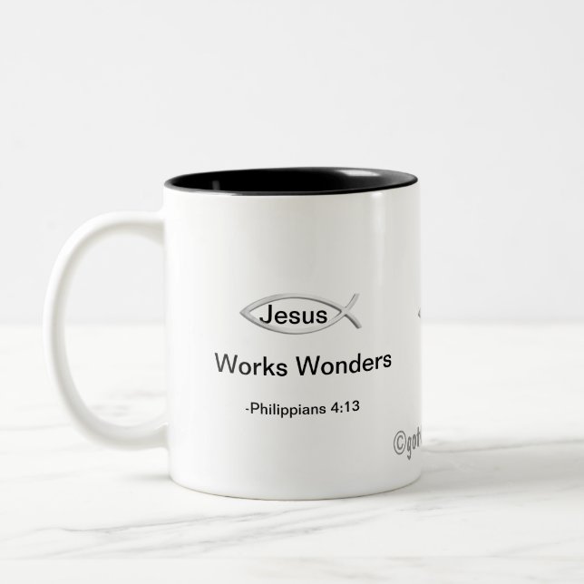 Tasse 2 Couleurs Jesus Works Wonders gotGod316.com (Gauche)