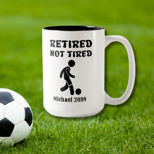 Tasse 2 Couleurs Joueur de football pas fatigué de la retraite