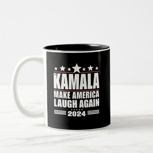 Tasse 2 Couleurs Kamala fait rire l'Amérique à nouveau drapeau amér (Gauche)