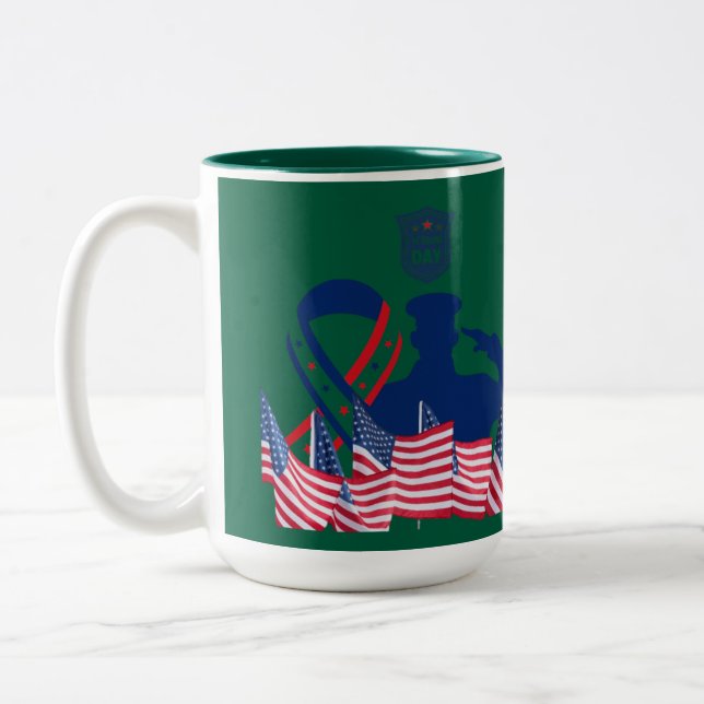 Tasse 2 Couleurs La bannière d'honneur verte chasseresse (Gauche)
