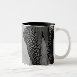 Tasse 2 Couleurs La femme de ménage et la demoiselle de honneur