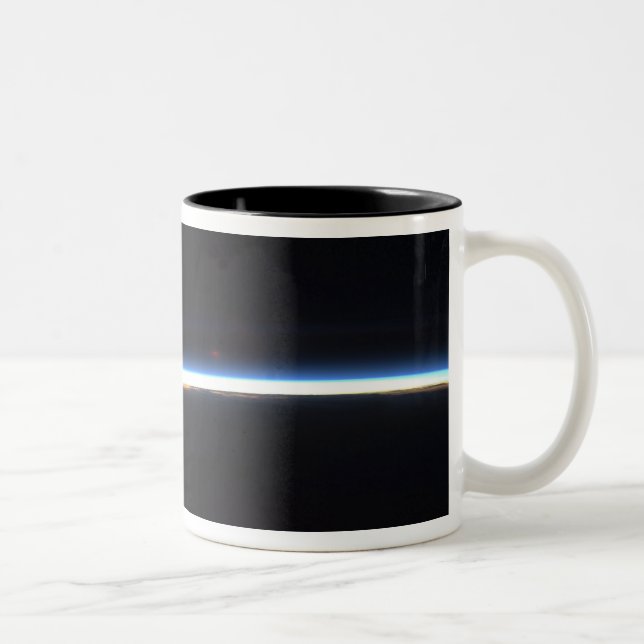 Tasse 2 Couleurs La fine ligne de l'atmosphère terrestre (Droit)